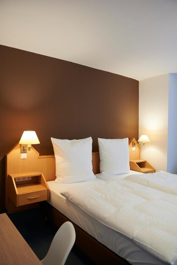 מיירסבורג Augustin'S Hotel מראה חיצוני תמונה