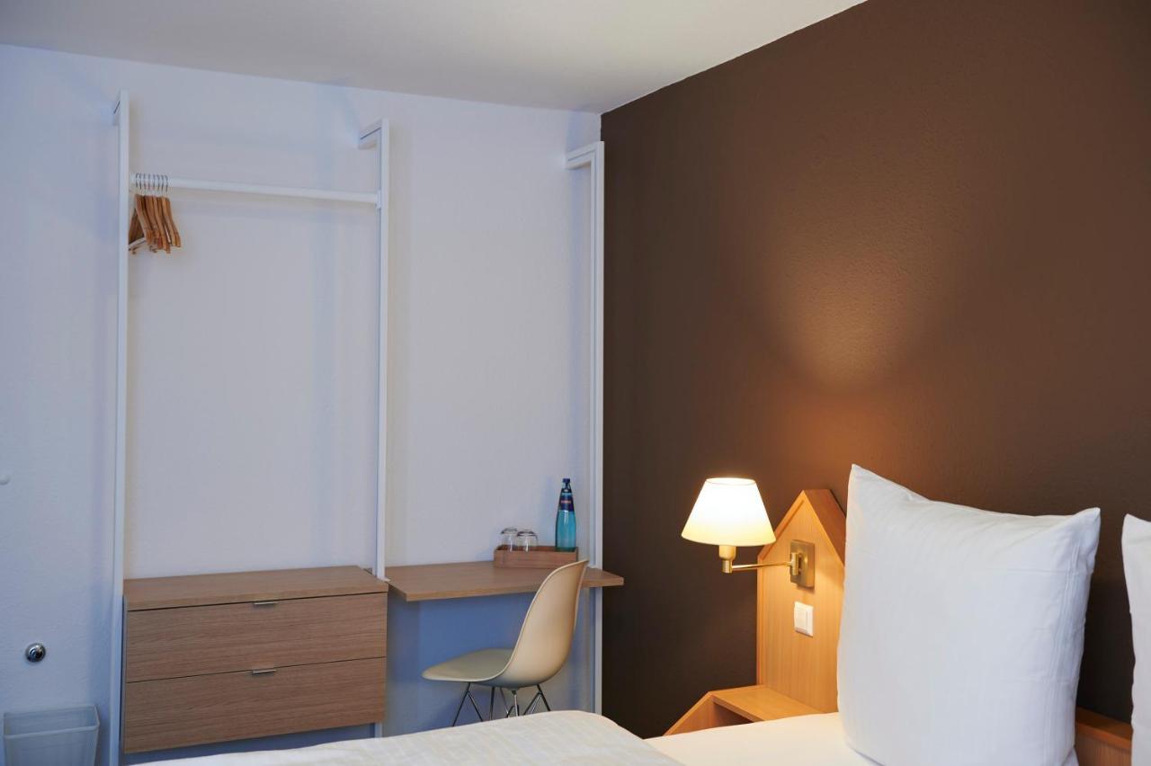 מיירסבורג Augustin'S Hotel מראה חיצוני תמונה